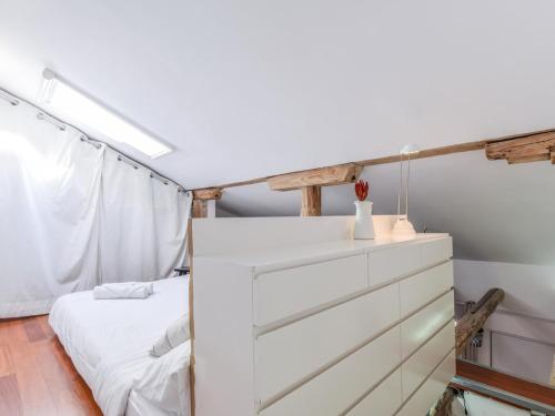 apartamento con doble altura en lavapies ALQUILER TEMPORAL - image 10
