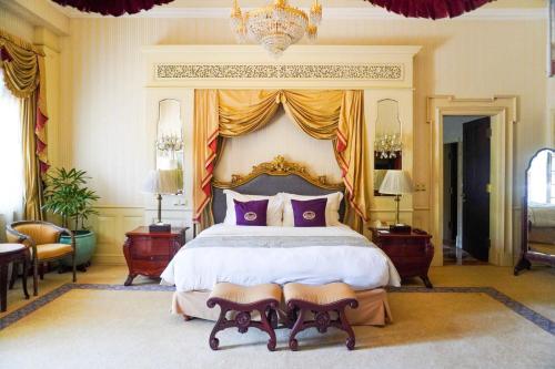 Unterkunft von außen, Hotel Majapahit Surabaya MGallery in Surabaya