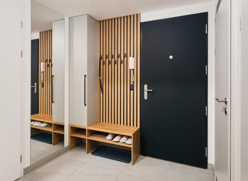 Beta Home - Free Garage, Air Condition, Garden, at Metro, 2nd parking on request, Praha (fotografie 6)