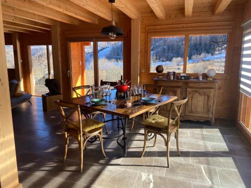 CHALET LUANE près de VALBERG (CHALET LUANE pres de VALBERG) in Beuil