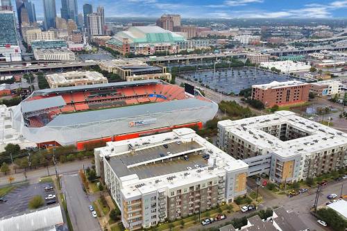 U2 penthouse Downtown Houston WI-FI/free parking in Houston, USA