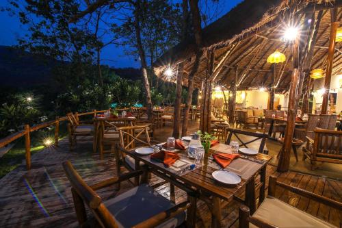 Restaurant, Toyam by Orchid Hotels in Ramnagar