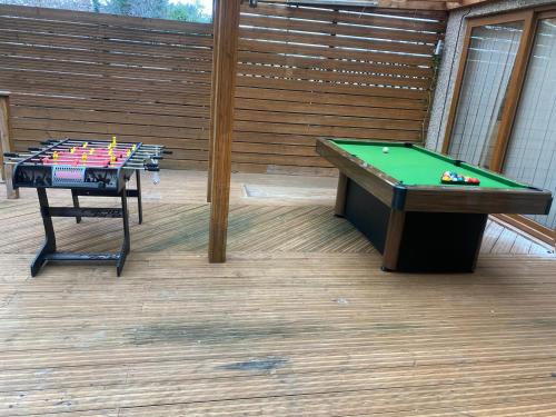 5 Bed Haven - Off Street Parking - Pool Table, Welling (fotografie 4)