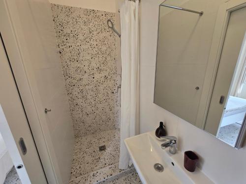 Deluxe Double Room image 10