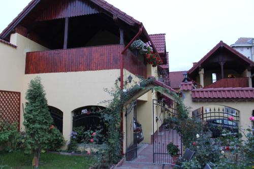 Pensiunea Magnolia 5