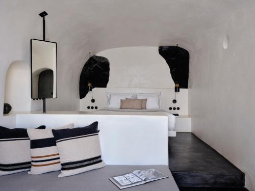 Stella Rocca A Mare Room Type - Rocca Senior Cave with Caldera View and Outdoor Hot Tub