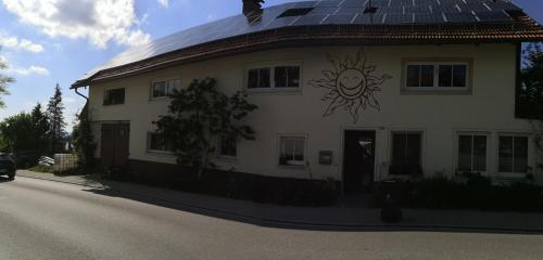 Sonnenhaus in Bidingen, Deutschland