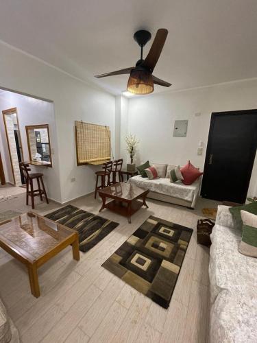 Joy & relax condo with private garden Families only, Giza (foto 8)