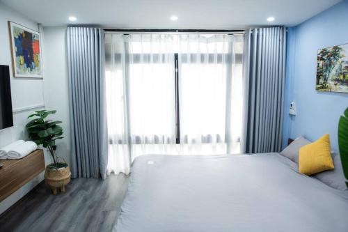 3 bedroom- Hoan Kiem Lake- Best location