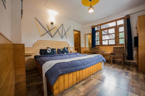 Hippie Panda in מנאלי