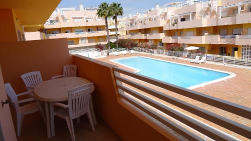 Two-Bedroom Apartment with Balcony image 9