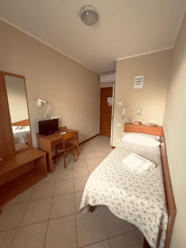 1 twin bed
