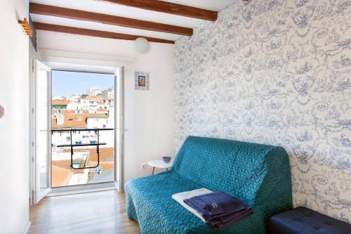 Mouraria I, Eco-duplex, French Balcony & Smart Check-in, Лиссабон