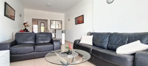 Two-Bedroom Superior Apartment image 7