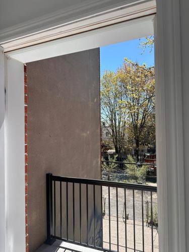 Chambre Lumineuse et Confortable near Oratoire St-Joseph