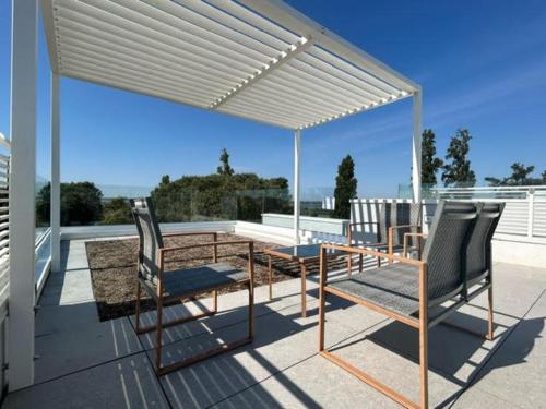  Stunning villa with pool and lagoon view in Palazzo Vianello