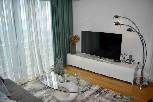 Bubbles Penthouse with Jacuzzi