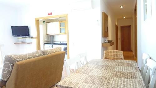 Two-Bedroom Apartment image 4