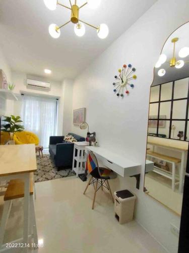 1BR Suite near Megamall, Boni & Shaw MRT Station, Manila (fotografie 3)