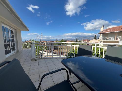 Skats, Pegasus House in Archea Korinthos