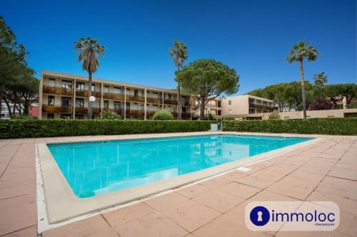 Air-conditioned studio in Mandelieu with swimming pool - Location saisonnière - Mandelieu-la-Napoule