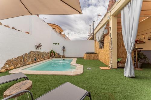 Casa Rural con piscina, Hogar de Zoe