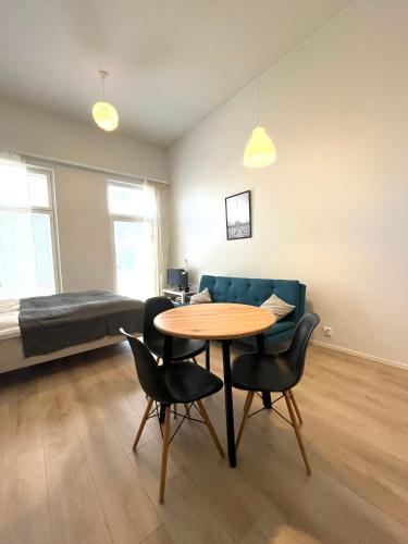 Scandinavian loft 1BR apartment near city centre