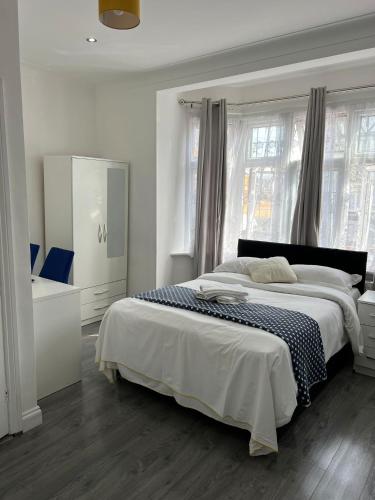Starlet Property, Wanstead