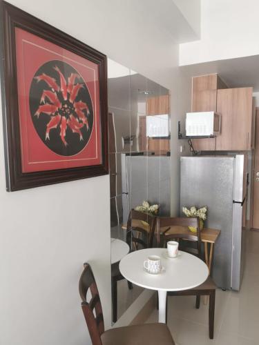 Moa shore 3 residence, Metro Manila