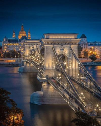 Romantic two bedroom apartment in the Buda hills - image 10