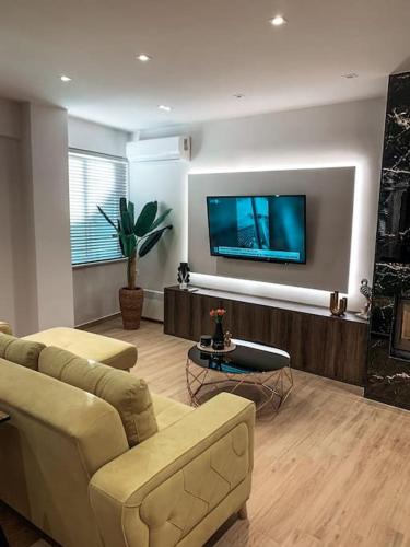 Iris Apartment I Livadeia in Livadia (Voiotia)