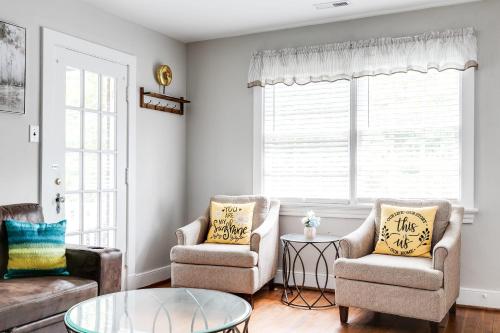 4A Gem in Central location Scotts Addition in Richmond, USA