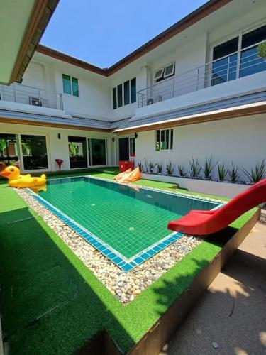 Baanlyn Poolvilla Pattaya