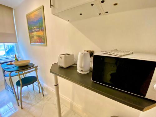 Remarkable Apartment in London - image 9