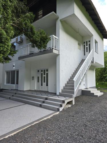 Kamenice Home