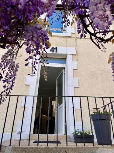 Entrance, Suite Love Room Les Secrets d'Eden Rose- escapade romantique a 2 in Limoges