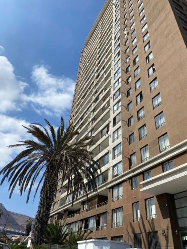 Edificio cerca de playa cavancha y Brava