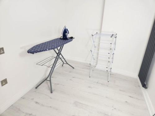 Diamond Place -Luxury 2-Bedroom Flat, Parking, WiFi, Netflix, Central Location, Бирмингем (фото 3)