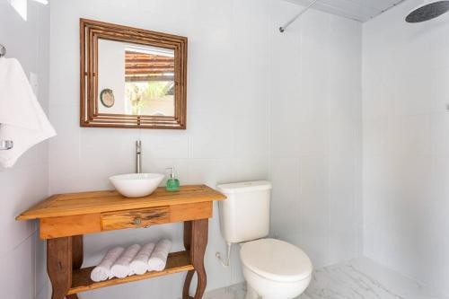 Casa com piscina em Piratininga