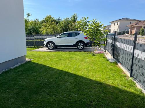 Napfény Apartman ll. (Napfeny Apartman ll.) in จอซเซฟ อัตติลา ฃาโกเตเลป