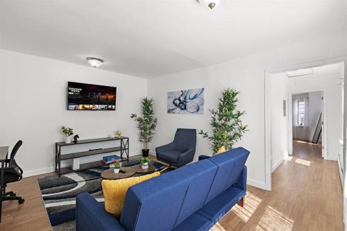 Comfy Cozy retreat - NYC & NWK w free parking in Bayonne, Vereinigte Staaten von Amerika