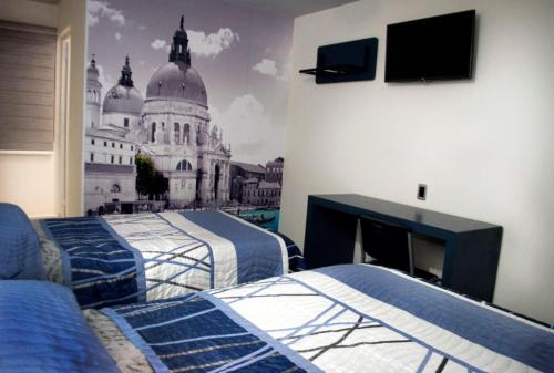 2 double beds