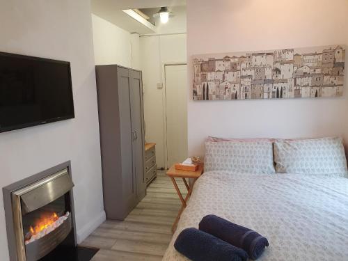 4Alma St 2