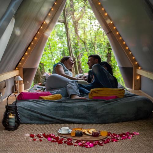 Tenda Tipì Glamping Verde Mare by SMART-HOME, Genova