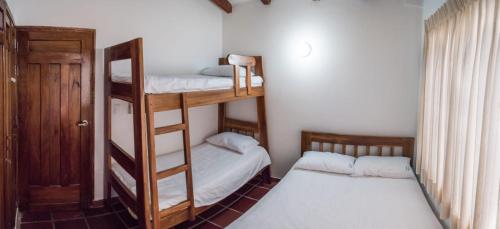 Cabaña Coveñas (Cabana Covenas) in La Cazada