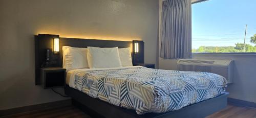 1 queen bed