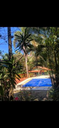 Chácara para descanso com piscina aquecida