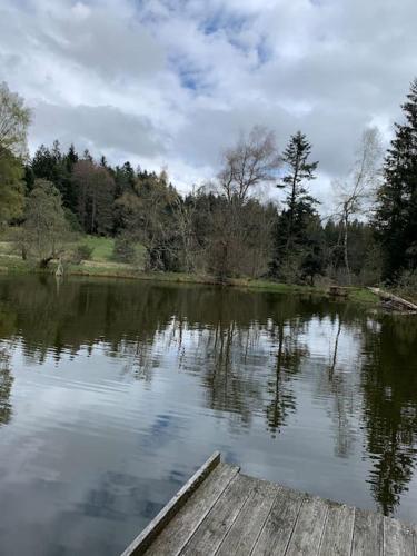 A környék, La maison de campagne in Saint-Antheme