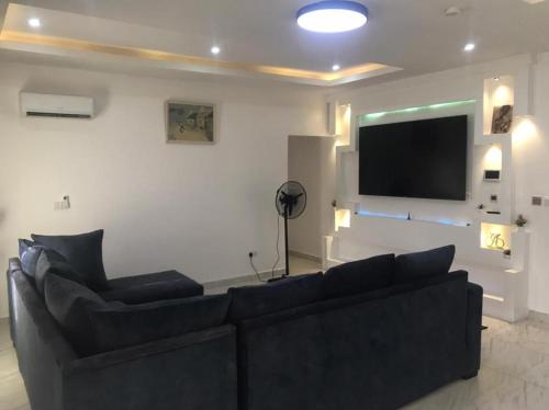 BJ's SHORTLET OGOMBO ROAD