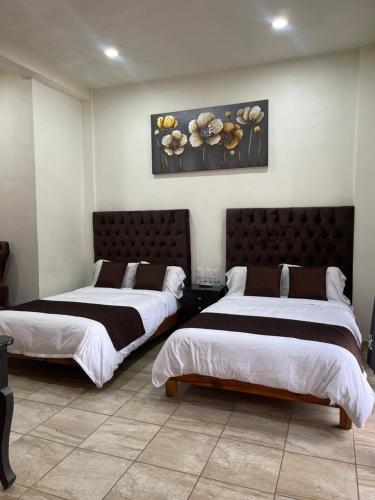 2 double beds